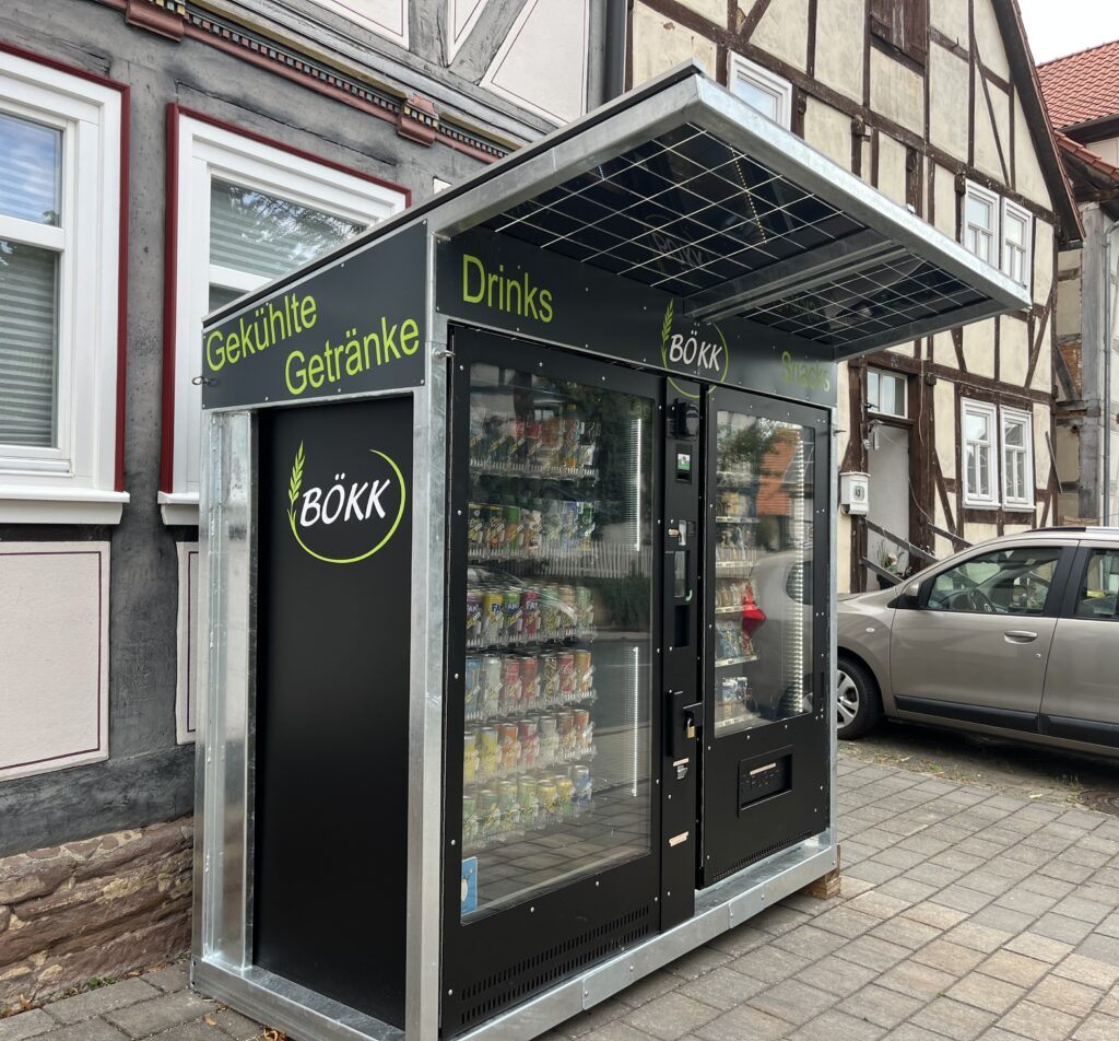 Verkaufsautomat für Außenaufstellung mit Photovoltaikdach